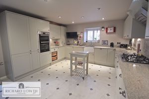 Breakfast Kitchen- click for photo gallery